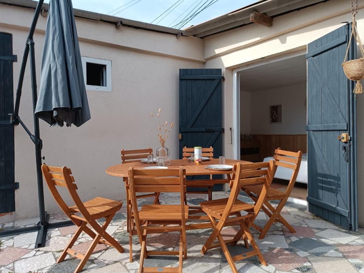 Cabanon Avec Dependance Hébergement de vacances