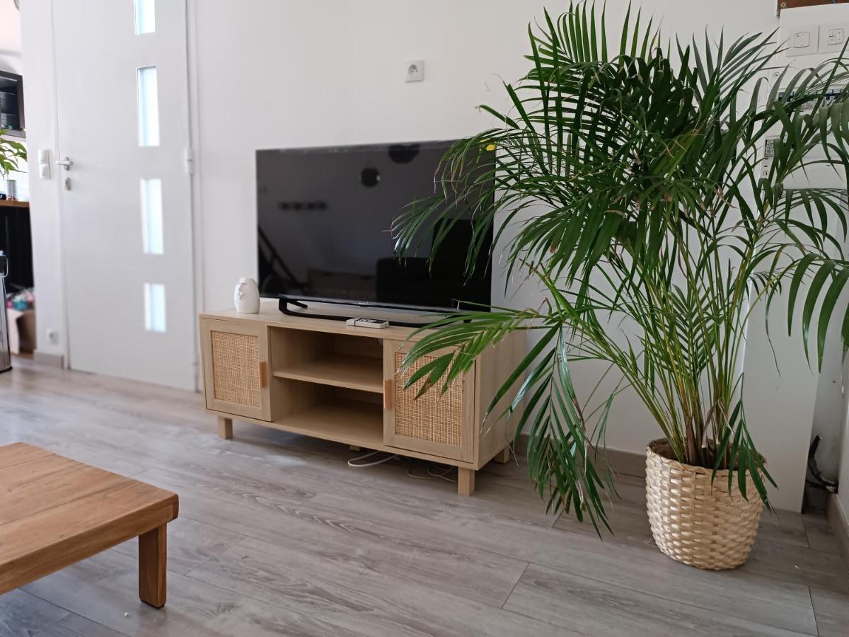 Holiday home Cabanon Avec Dependance